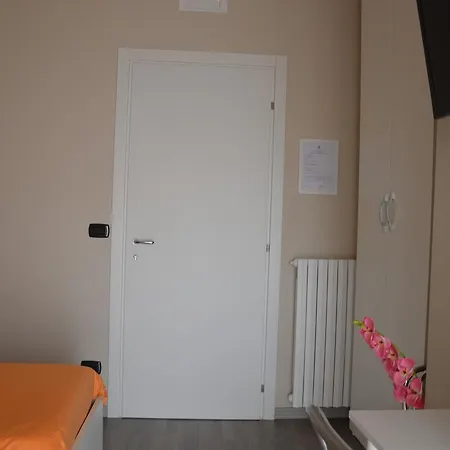 Iris Bed & Breakfast 4*